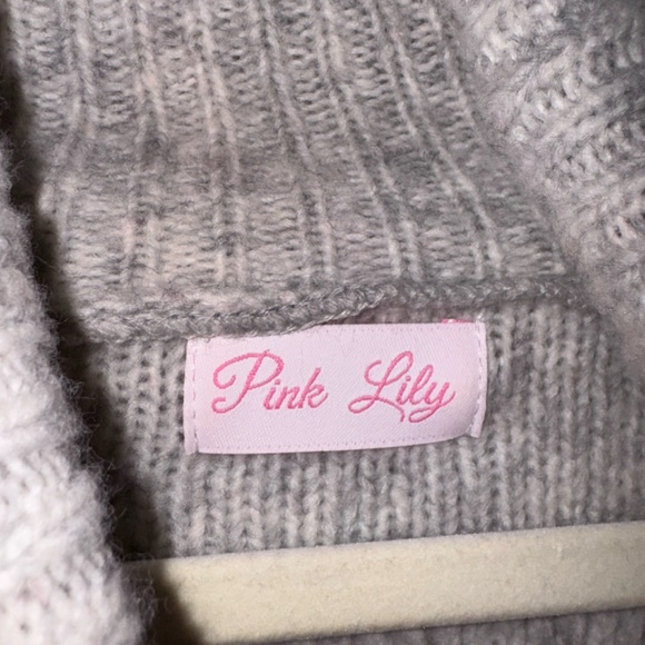 Pink Lily Grey Turtleneck Fringe Sweater - Picture 2 of 4